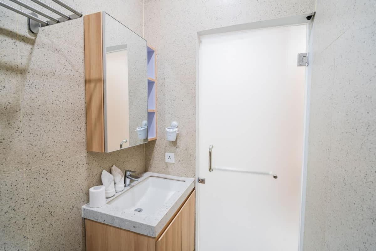 Alyxia 1 Bedroom Apartment In Central Seminyak Εξωτερικό φωτογραφία